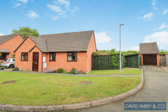 3 bedroom detached bungalow