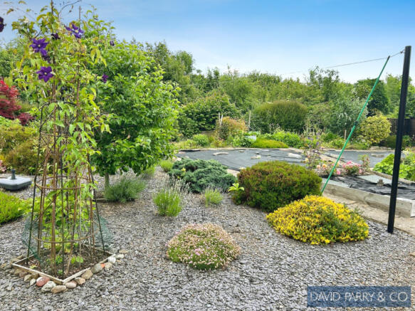 3 bedroom detached bungalow