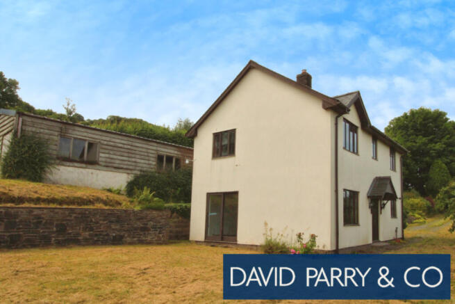 DETACHED COUNTRY PROPERTY