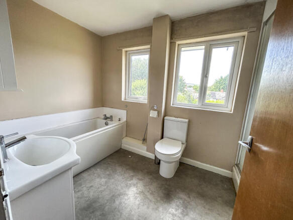 Detached 4 Bedroom House