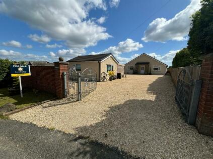Kidwelly - 3 bedroom detached bungalow for sale