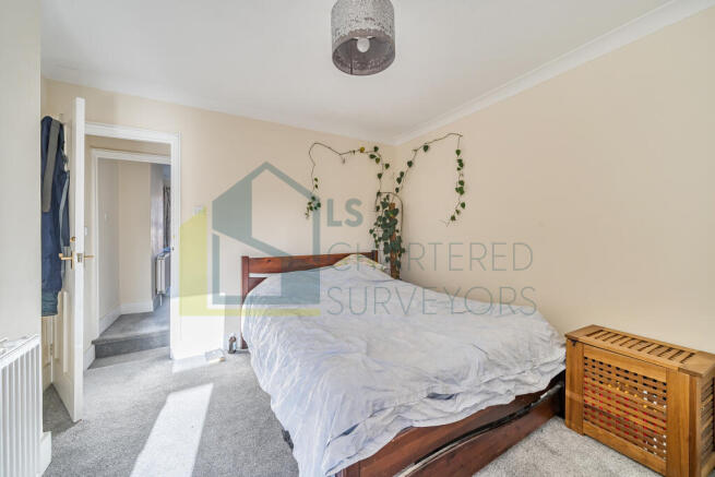 1372178-3-68fb976f81648