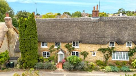 North Street, Bradford Abbas