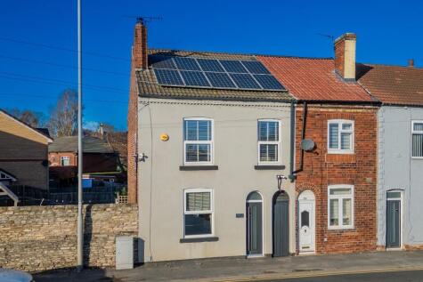 Pontefract Road, Knottingley, West Yorkshire, WF11