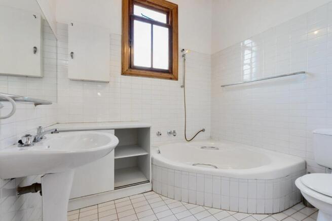 Main Bedroom En-suite