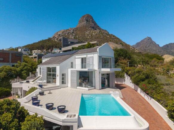 Bantry Bay Luxury Living