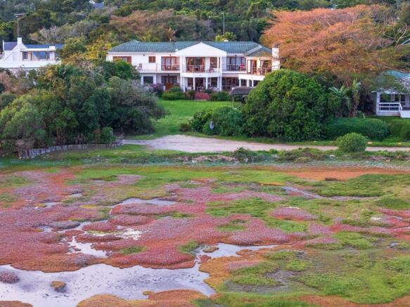 A garden of inter-tidal zones