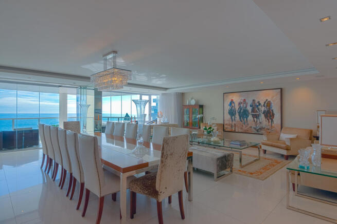 Dining onto Lounge