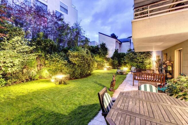 Coldwell Banker, appartement 57 bd Georges Seurat Apartment Architecture Coldwell Banker Interiors Luxury Paris