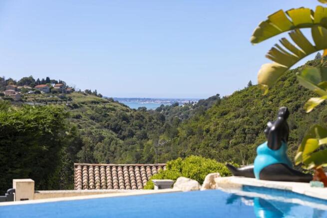 Villa de luxe  vendre Saint Laurent du Var