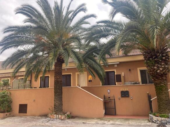 ff-f9f0a4c6146e2f0e6