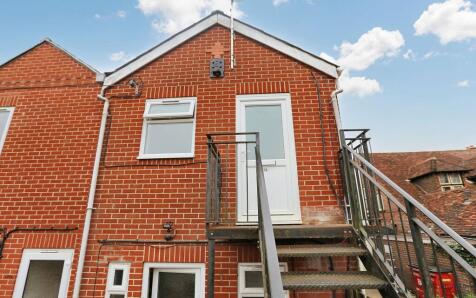 Fair Oak Road, Fair Oak, SO50