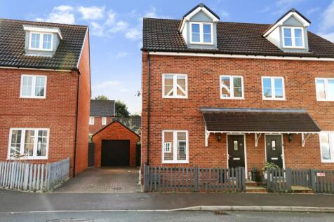 Savernake Way, Fair Oak, SO50