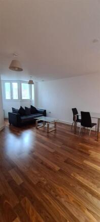 advertising pics 1001 one Hagley rd_6.jpg