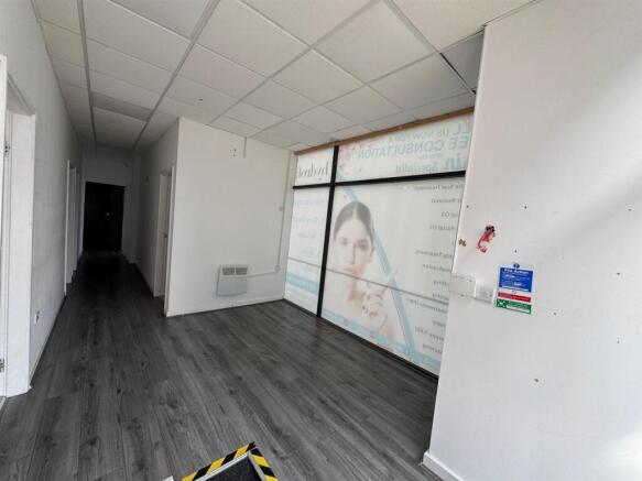 WhatsApp Image 2025-08-29 at 15.02.16 (1).jpeg