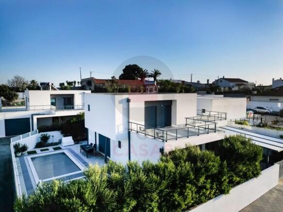 villa near Sao Martinho do Porto