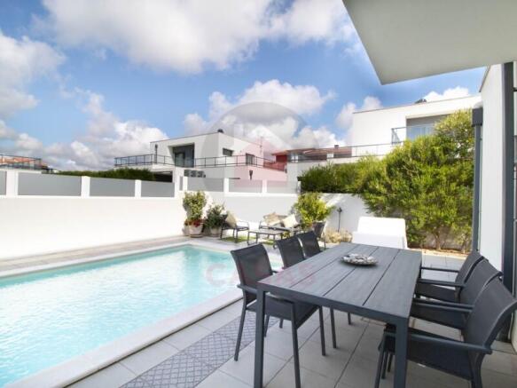 villa near Sao Martinho do Porto