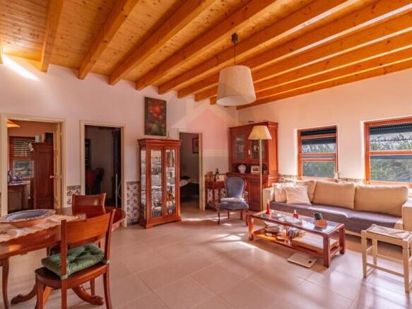 villa by the Obidos lagoon