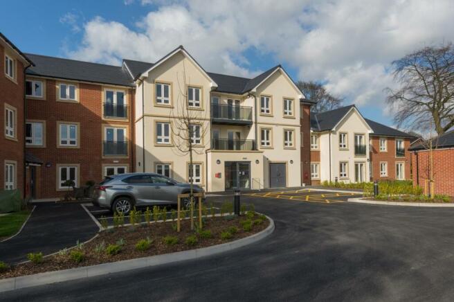 Fairway View, Brough - Front Exterior  