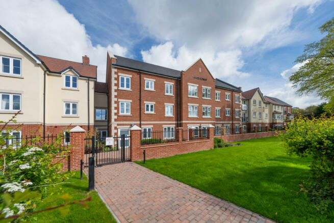 Knox Court External - Entrance from Bilton Road  