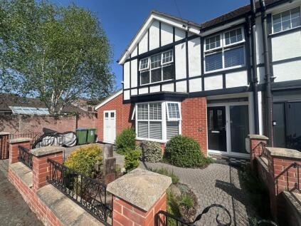 Landsdowne Road, Regents Park, Southampton, SO15 4HB