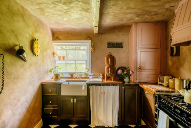 Croft-StLeonards-CottageInTheSky-Interior-11