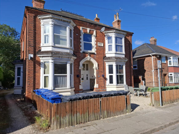 One Bedroom First Floor Flat