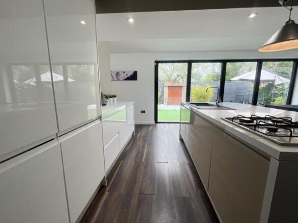 kitchen 6.jpg