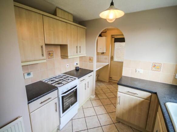 Kitchen 2.JPG
