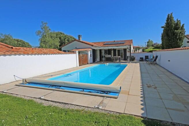 House & pool