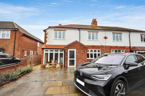 Station Road, Collingham