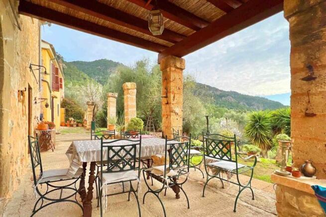 03-Andratx-Dorfhaus im Fincastil-kaufen-terrasse