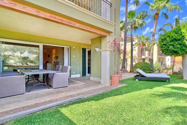 01-cala llamp-Geräumiges Gartenapartment in exklusiver Anlage-kaufen