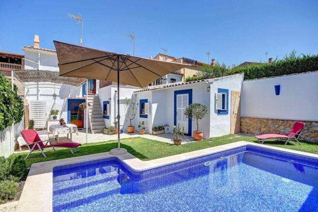 01-s'arraco-Charmantes Stadthaus mit Pool und Weitblick-kaufen