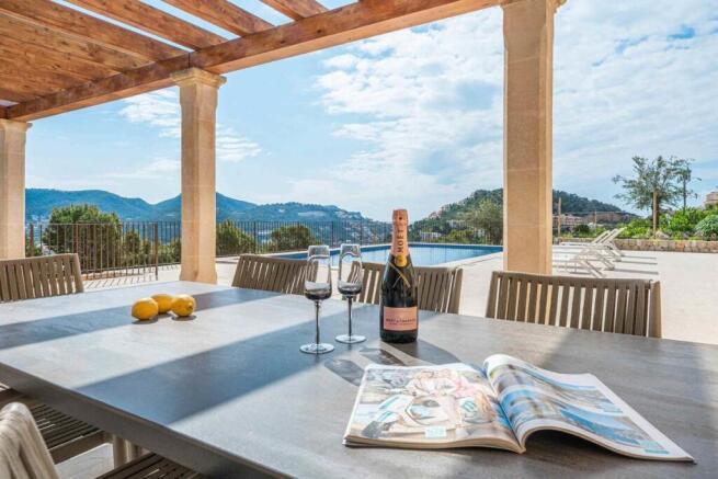 03-port andratx-Finca-Paradies mit Blick auf den Hafen-kaufen-terrasse