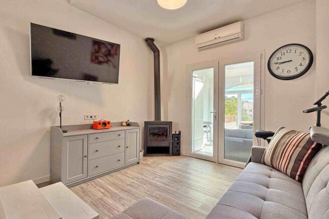 02-paguera-Triplex-Stadthaus fußlaeufig zur Promenade-kaufen-kamin