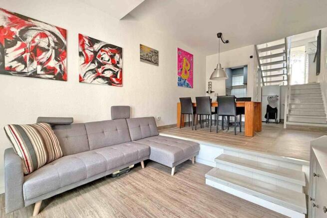 03-paguera-Triplex-Stadthaus fußlaeufig zur Promenade-kaufen-wohnzimmer