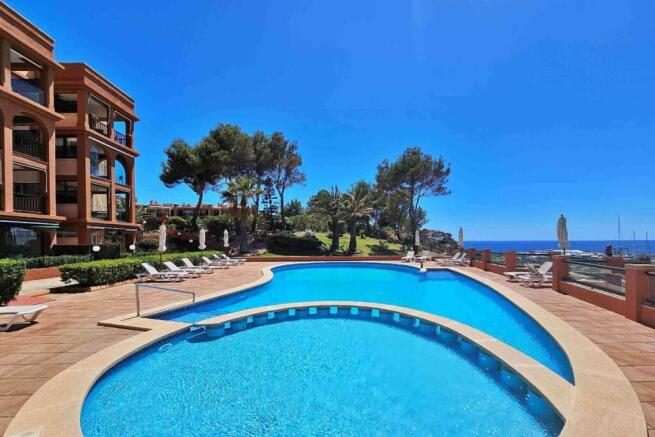 02-Penthouse-Traum über dem Hafen von Port Adriano-kaufen-pool