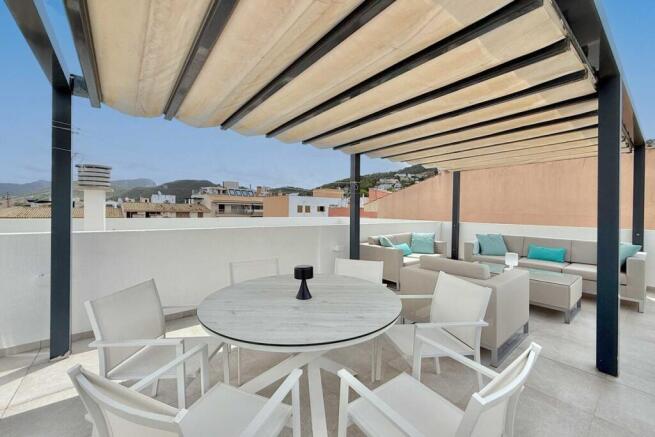 03-Habour-Penthouse-with-roof-top-terrace-kaufen-lampe