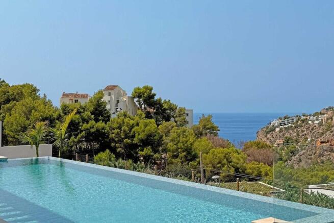 01-cala llamp-Neubau Meerblickvilla - moderne Architektur trifft mediterrane Seele-kaufen