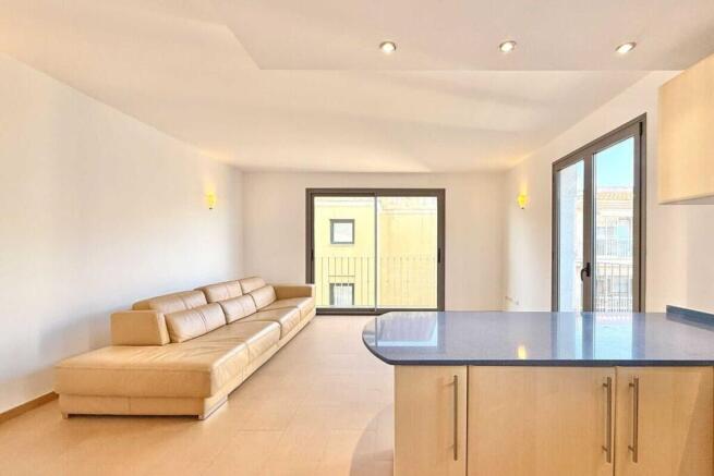 03-port andratx-Modernisierte Wohnung im Zentrum-kaufen-wohnbereich