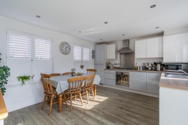 Kitchen / Dining Room 