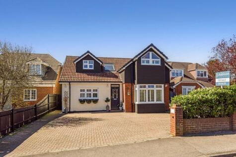 Locks Road, Locks Heath