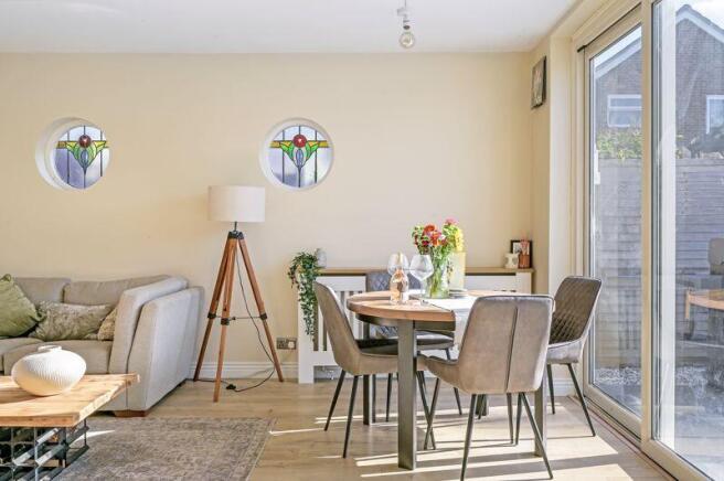 Lounge/Dining Room