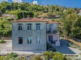 Photo of Castelnuovo di Garfagnana, Lucca, Tuscany