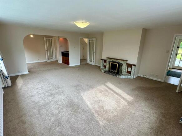 Living Room.jpg