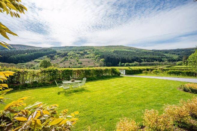 Front Garden and Views