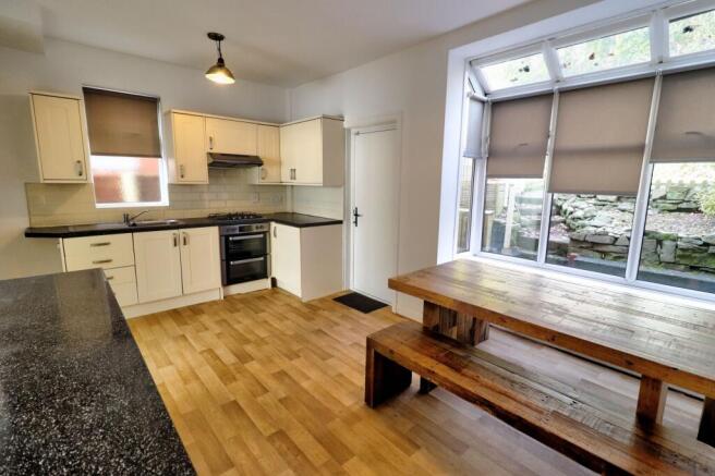 Kitchen/Dining