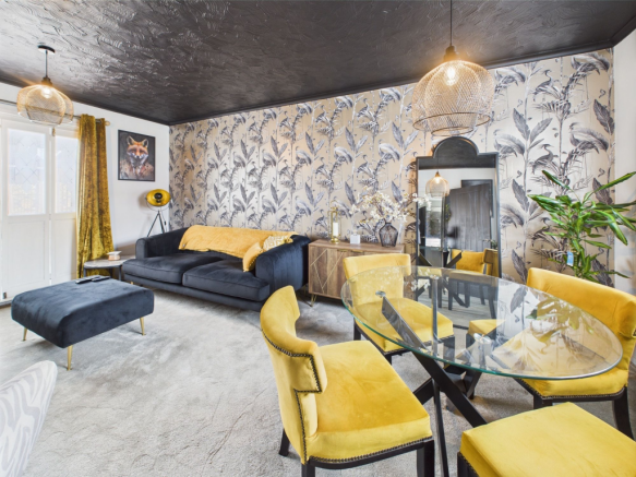 Living Room/Dining Room