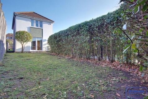 Wimborne Road, Oakale, Poole